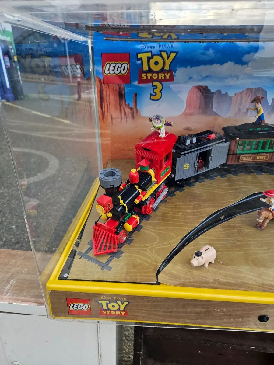 Lego Toy Story Shop Display Train - Image 2