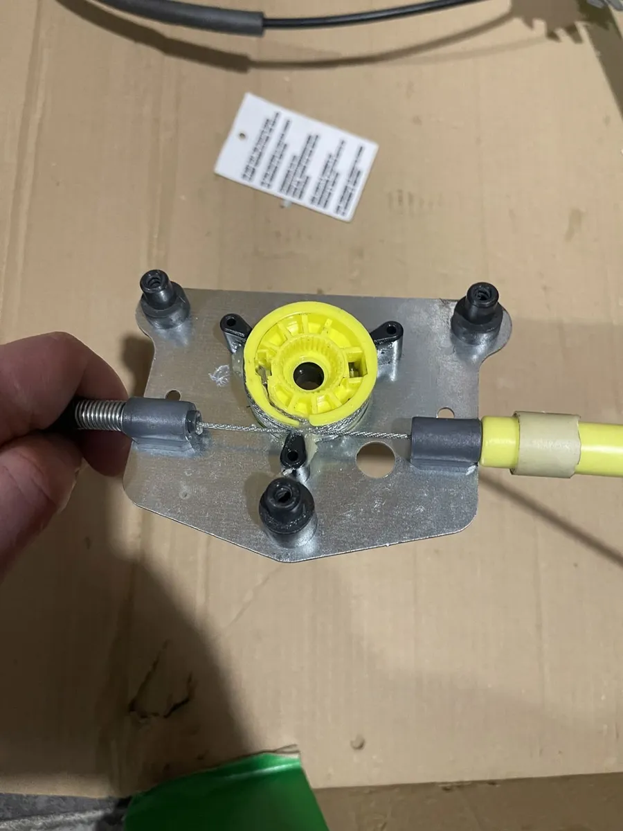 Right front window regulator for Audi (2012-2016) - Image 4