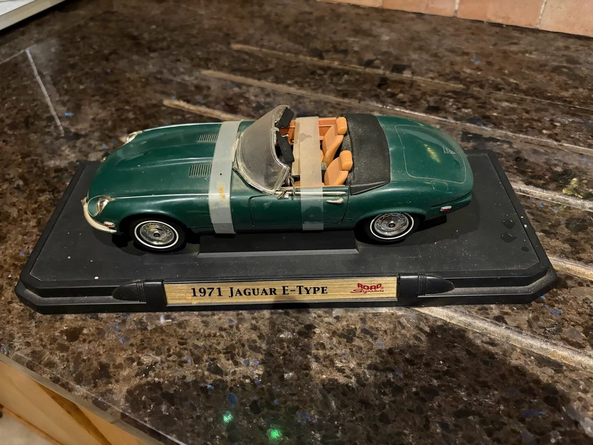 Model ornament e type jaguar - Image 1