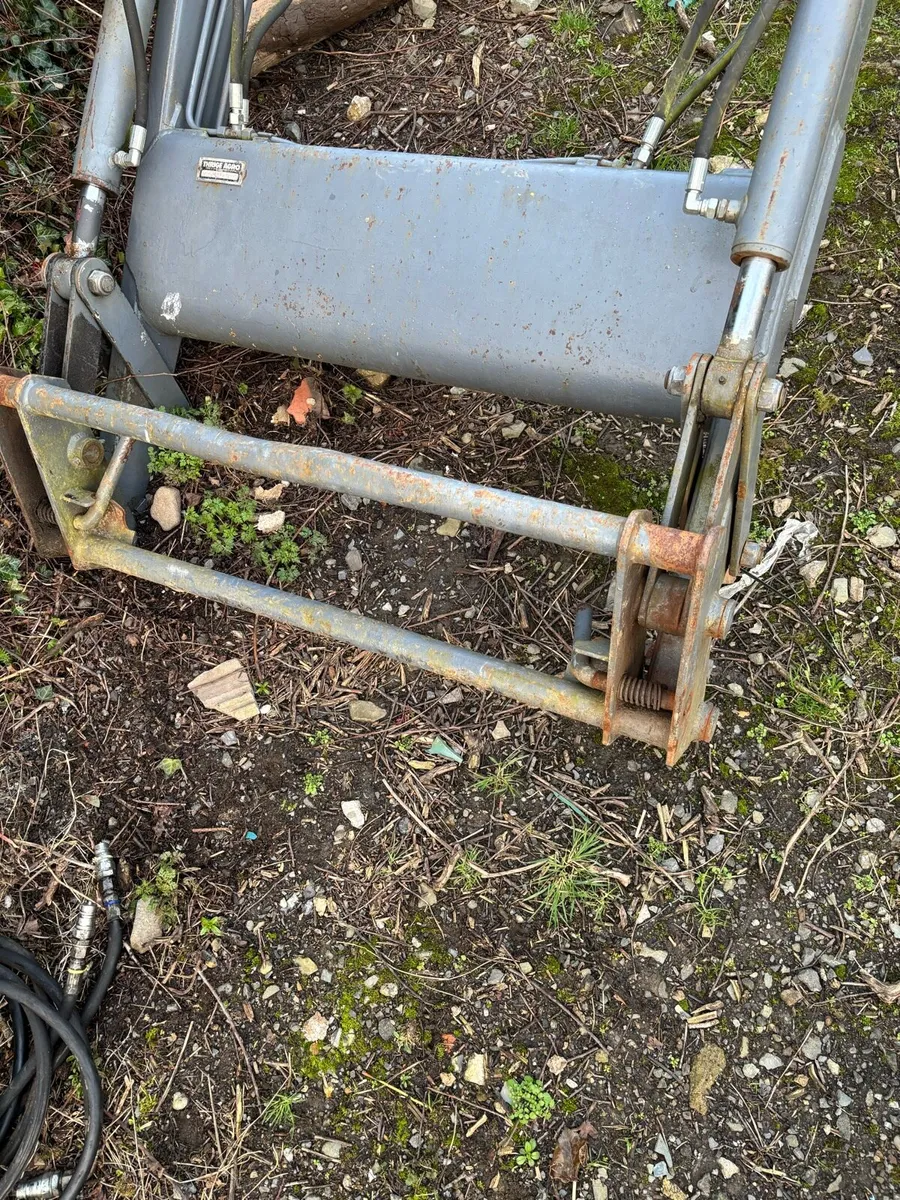 Loader for Ford 7610 - Image 4