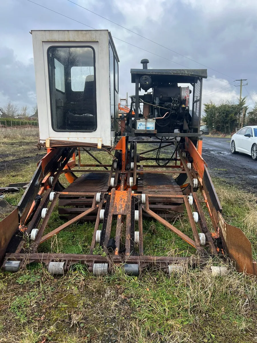 Turf turner - Image 1