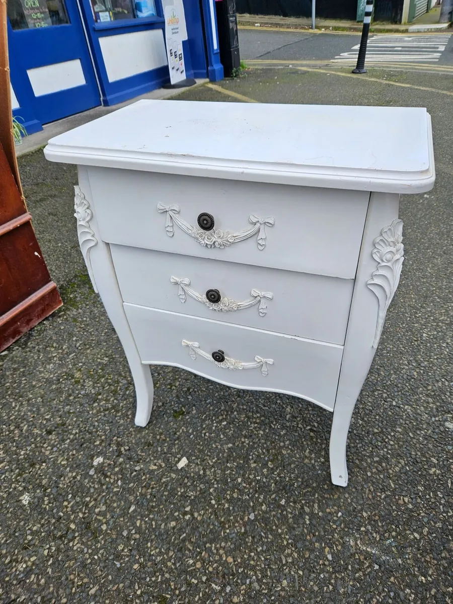 Chest of Drawers - Image 1
