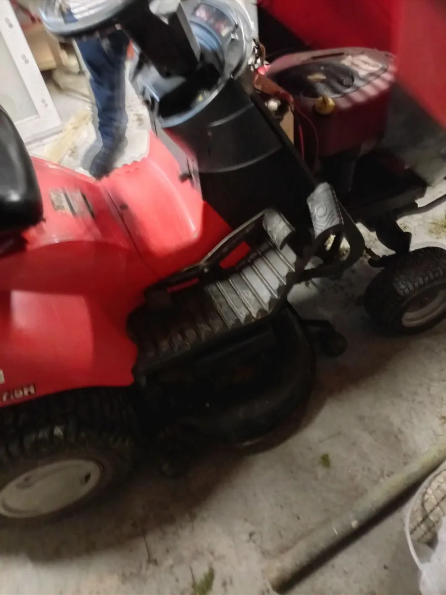 Tractor lawnmower s - Image 1