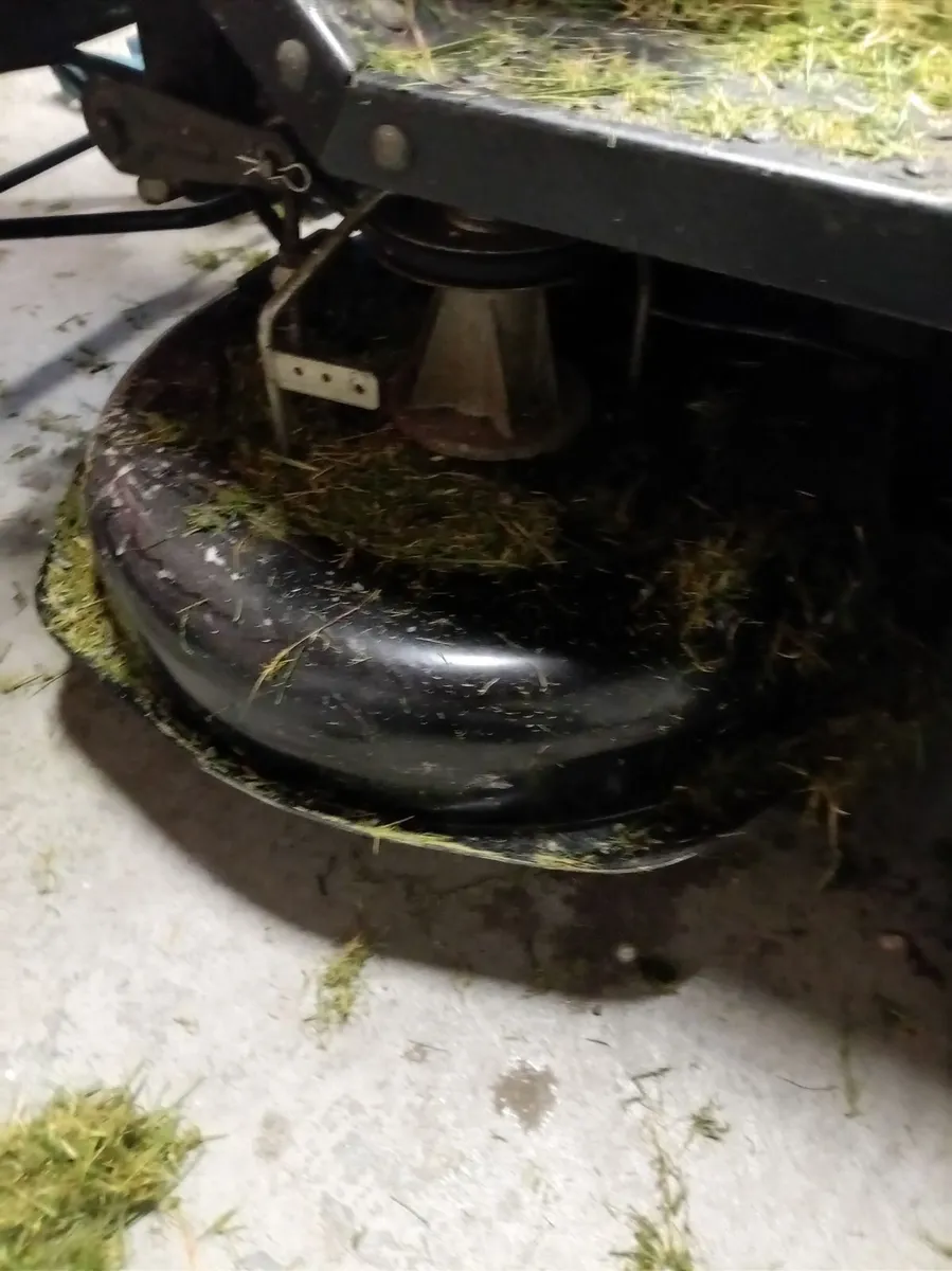 Tractor lawnmower s - Image 3