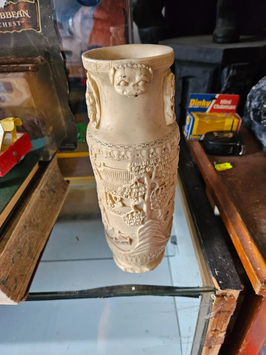 Decorative Resin Vase - Image 1