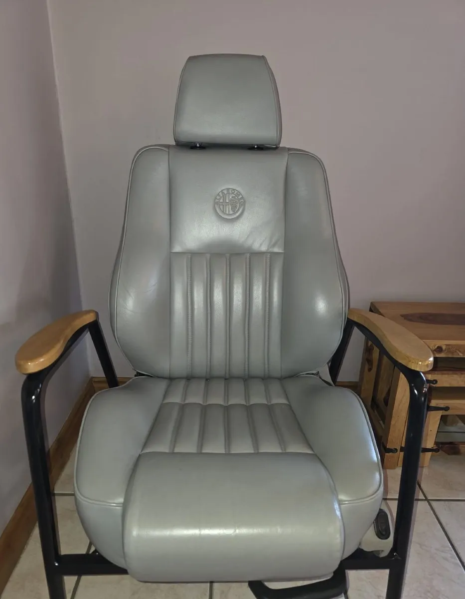 Furniture office - Image 2