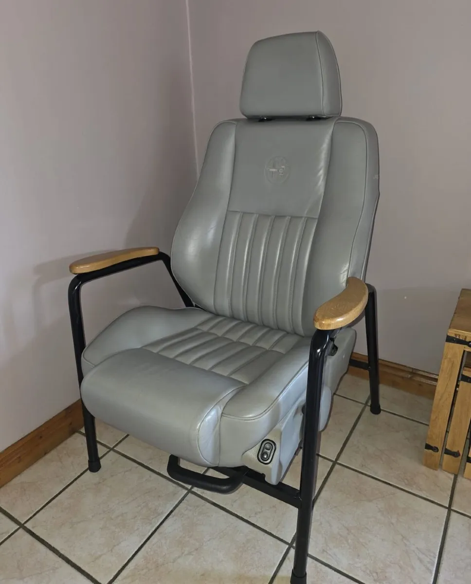 Furniture office - Image 3