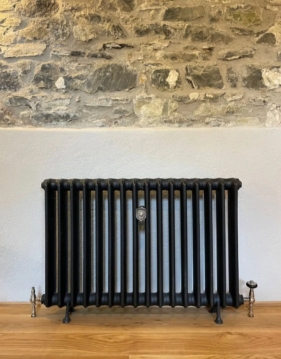 Cast iron radiator's 🔥 fully restored - Image 3