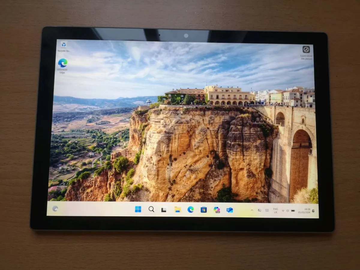 Microsoft Surface Pro 7+ - Image 1