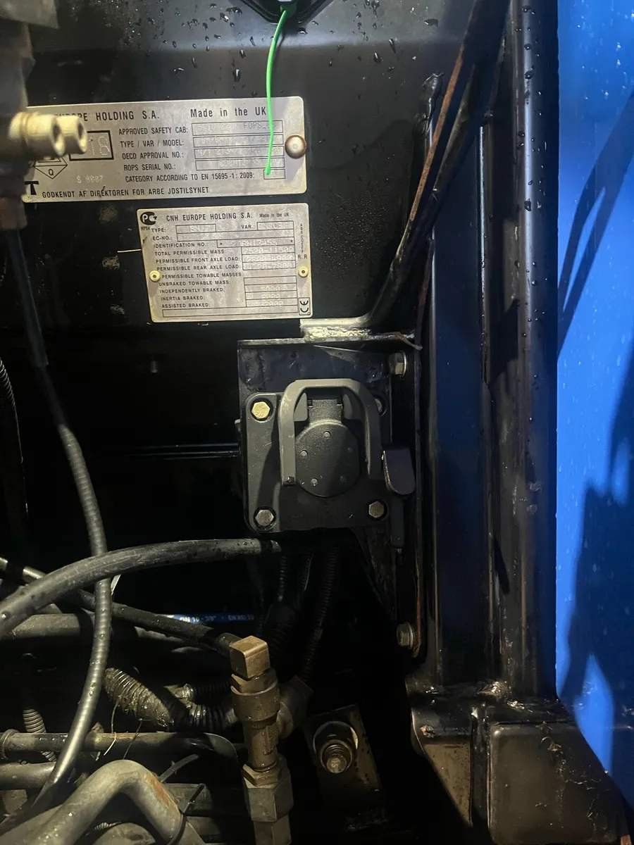 New Holland T7 210 auto command - Image 2