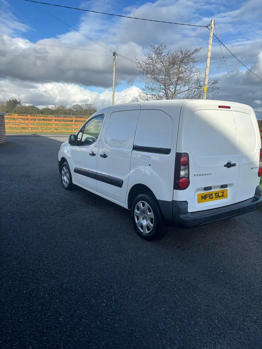 2015 Peugeot partner 3 seater (berlingo) - Image 4