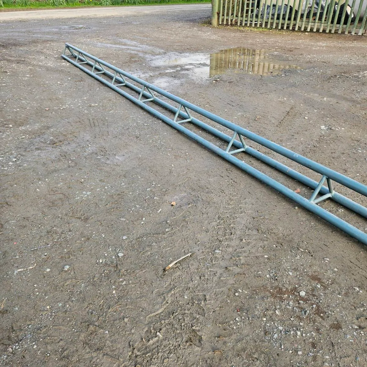 Quad truss 6m for hanging lights speakers etc - Image 3