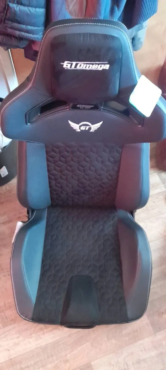 GT OMEGA SIMULATOR SEAT - Image 1