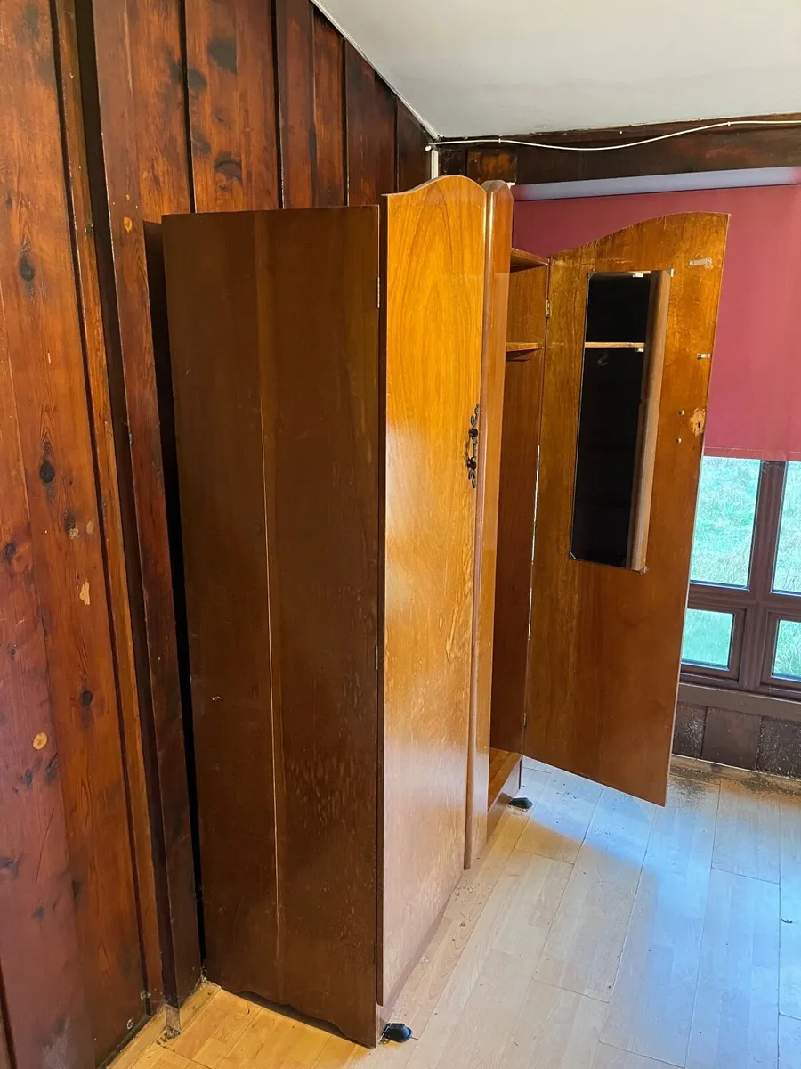 Wardrobe - Image 2