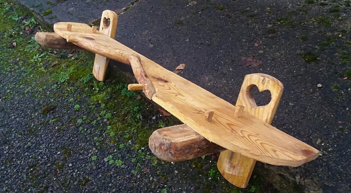 Rustic driftwood floating mantle / shelf - Image 3