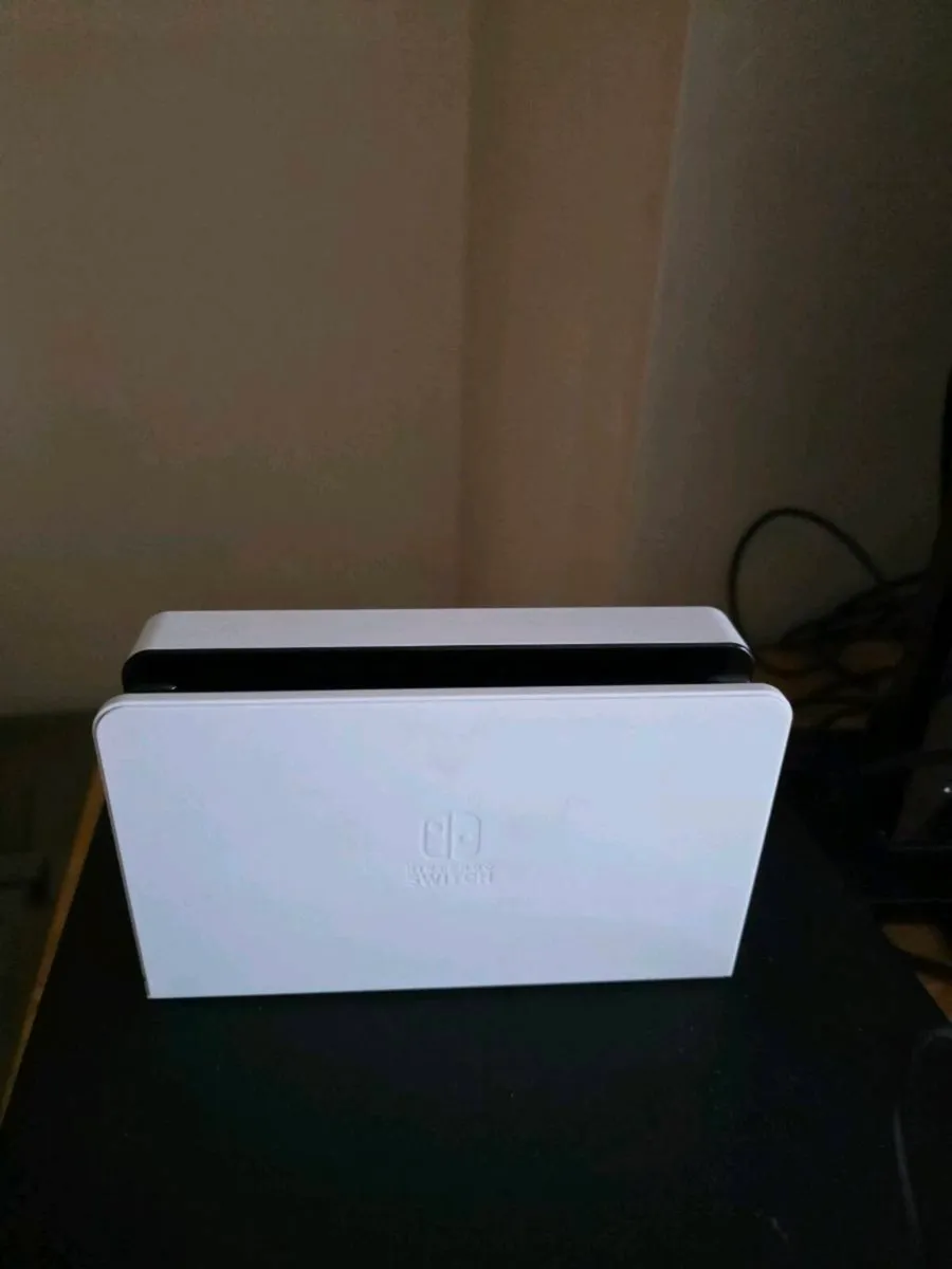 Nintendo OLED Switch Immaculate condition - Image 3