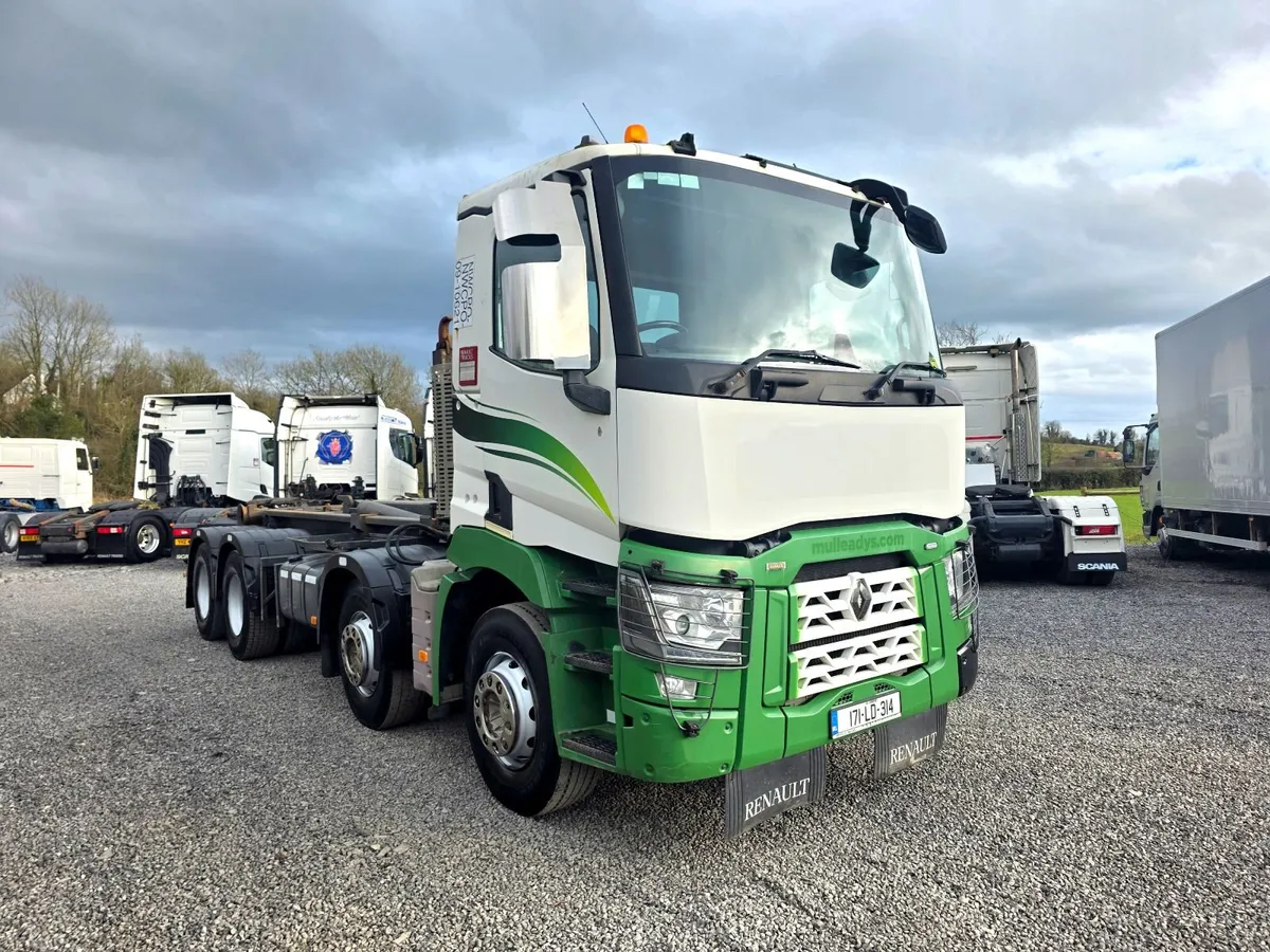 2017 Renault Hookloader 8x4 - Image 4