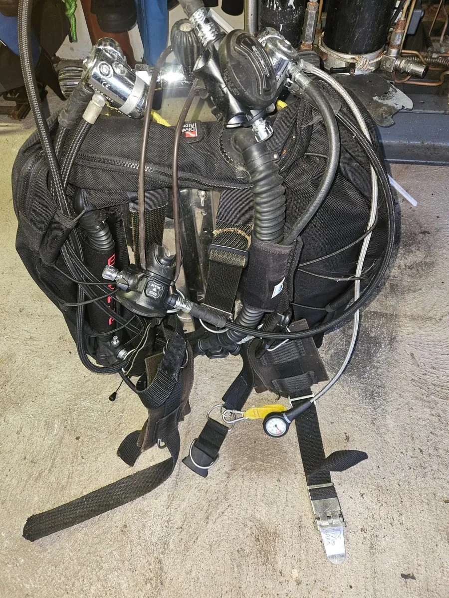 7L twin sets with dual bladder super wing - Image 1