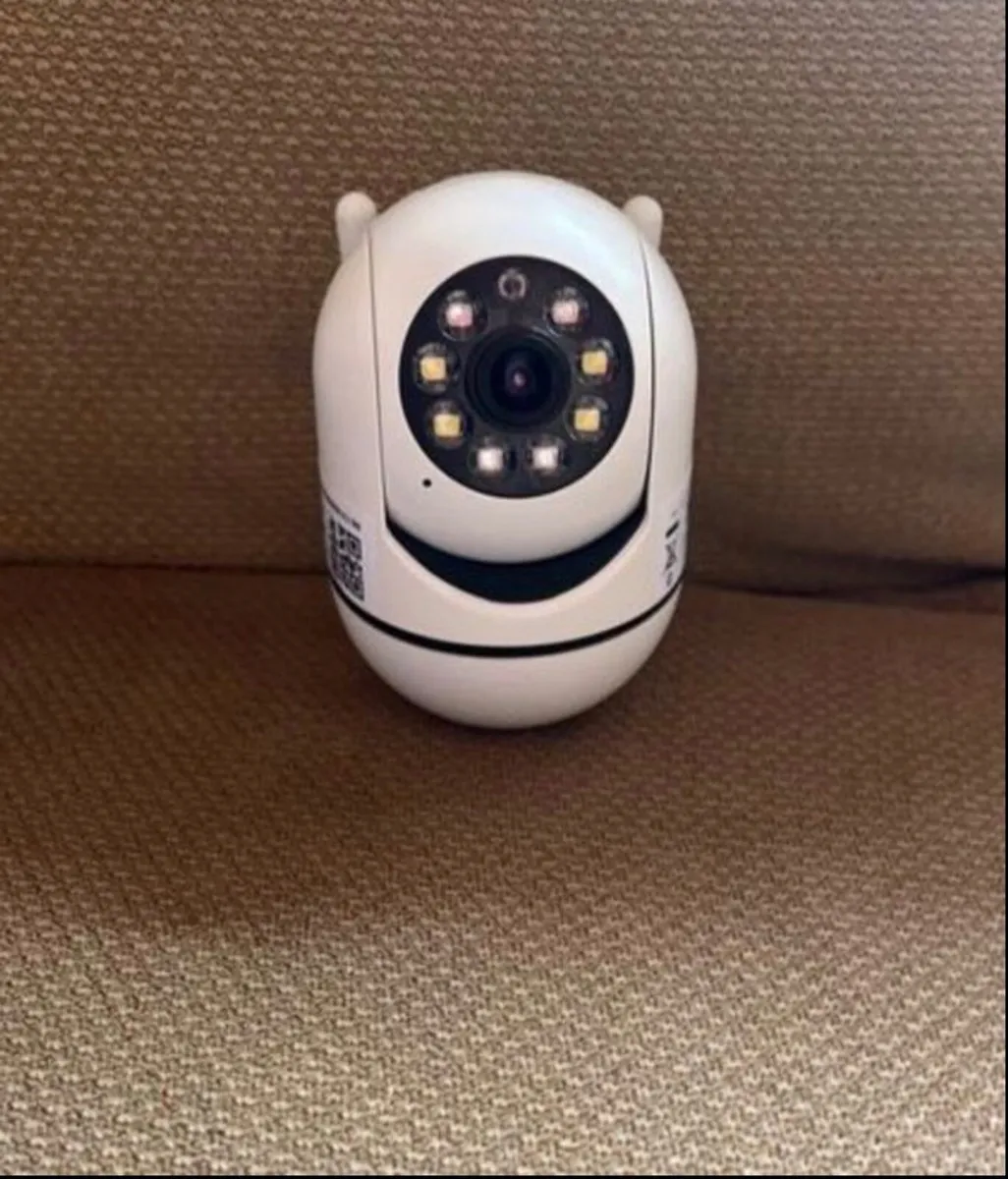Outdoor security camera - Image 1