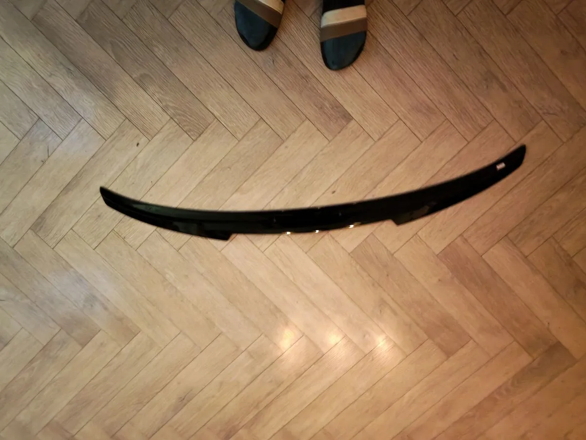 F32  m4 style carbon Boot spoiler - Image 2