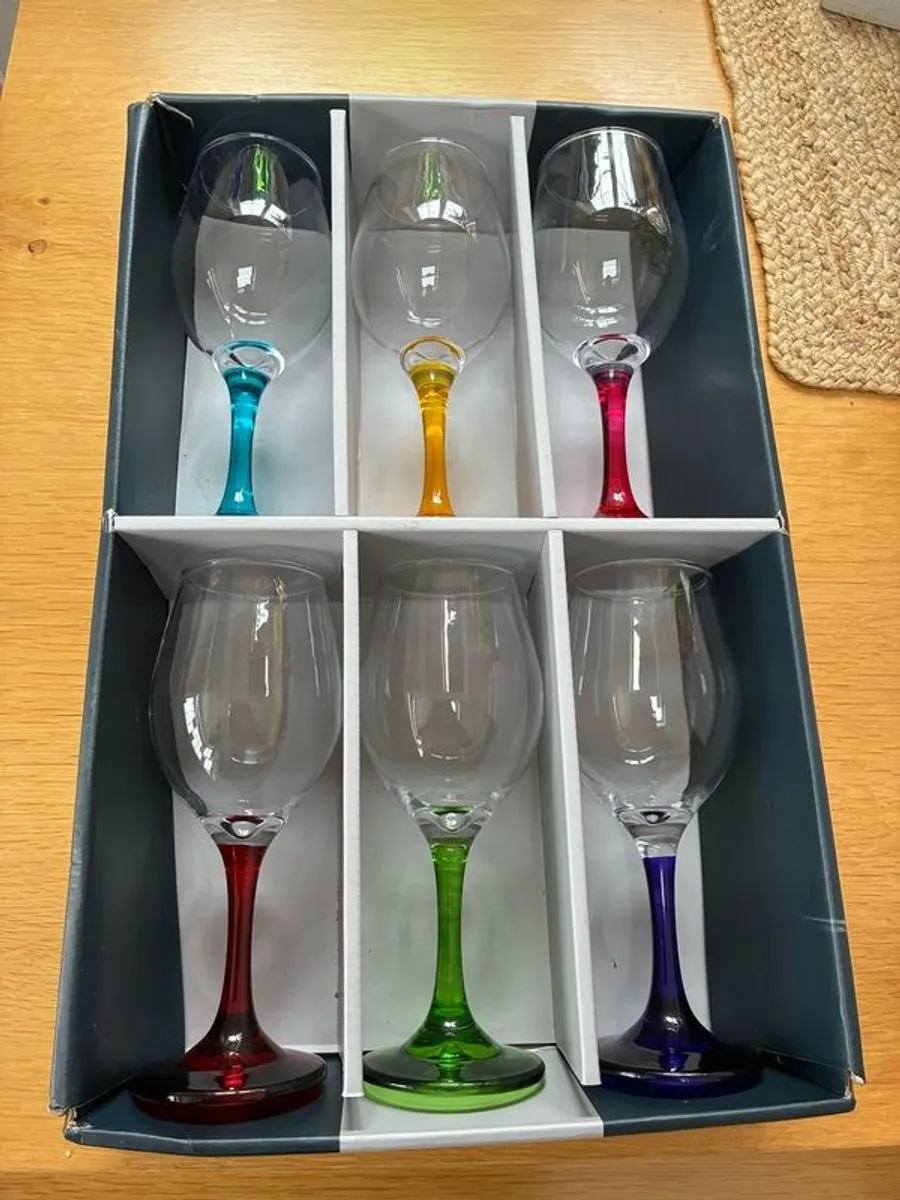 6  Newgrange Rainbow Wine Glasses. - Image 3