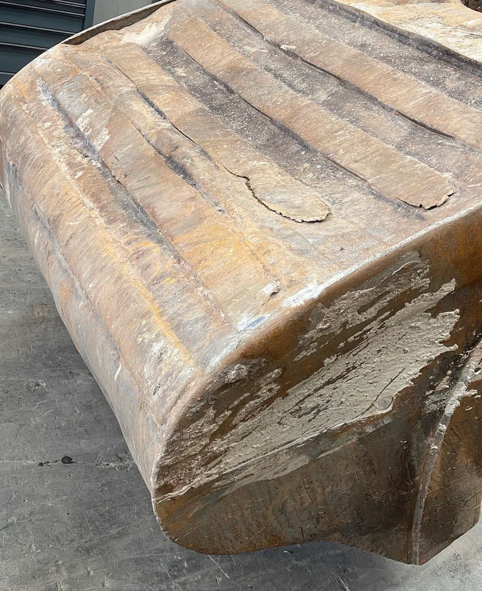 Plant Bucket Refurbs & Repairs - Image 4