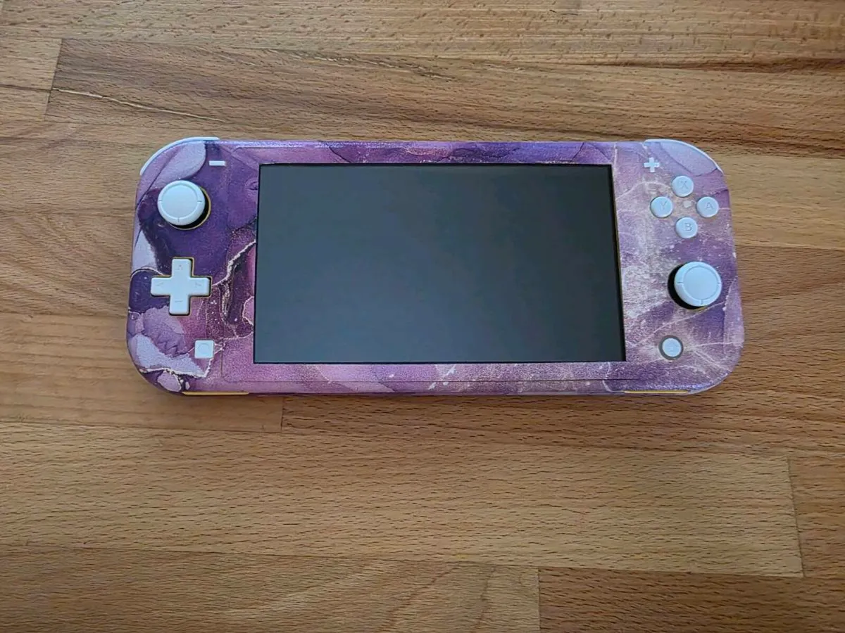 Nintendo Switch Lite Excellent Condition - Image 2