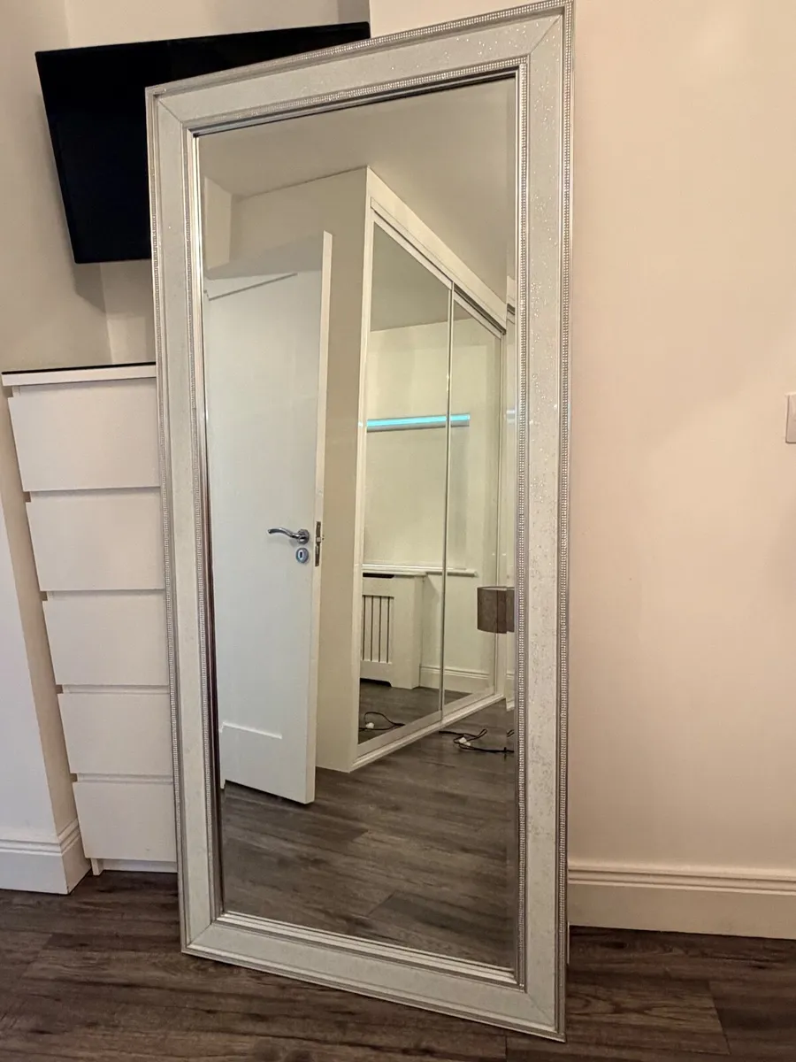 Large framed mirror (80cm x 174cm) - Image 1