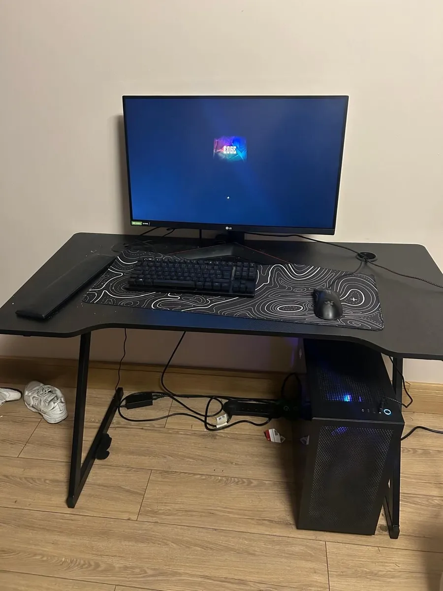 Entire desktop setup - Image 1