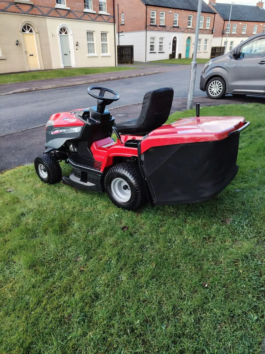 Castelgarden ride on lawnmower - Image 3