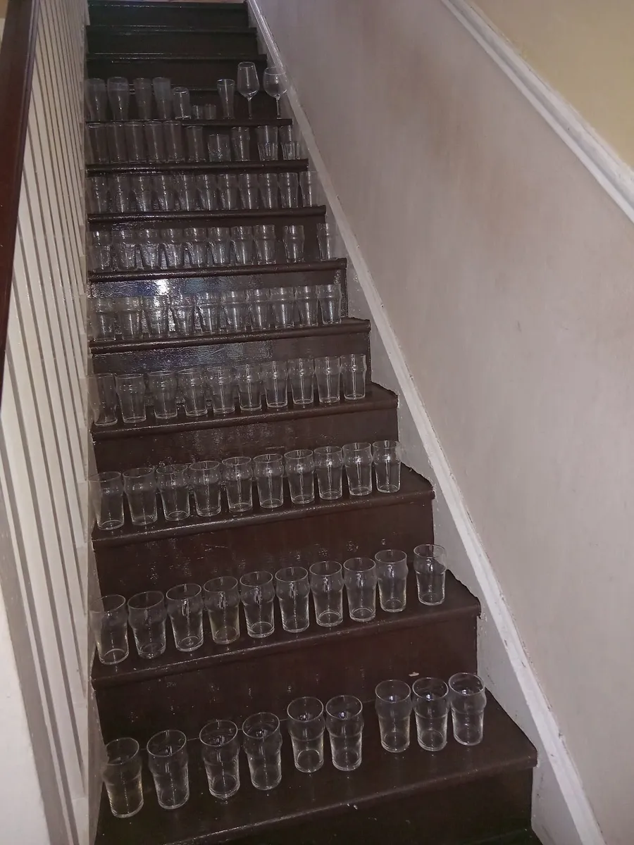 90 MIXED GLASSES