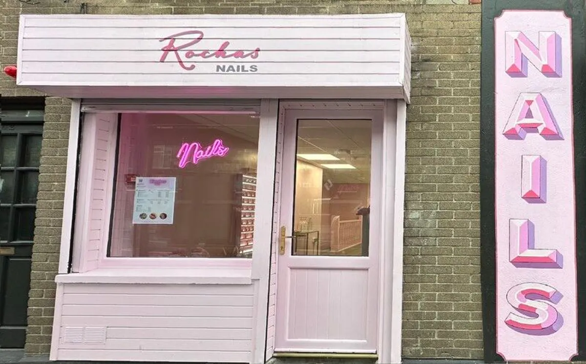 Nail Artist Workstation Available for Rent - Image 2