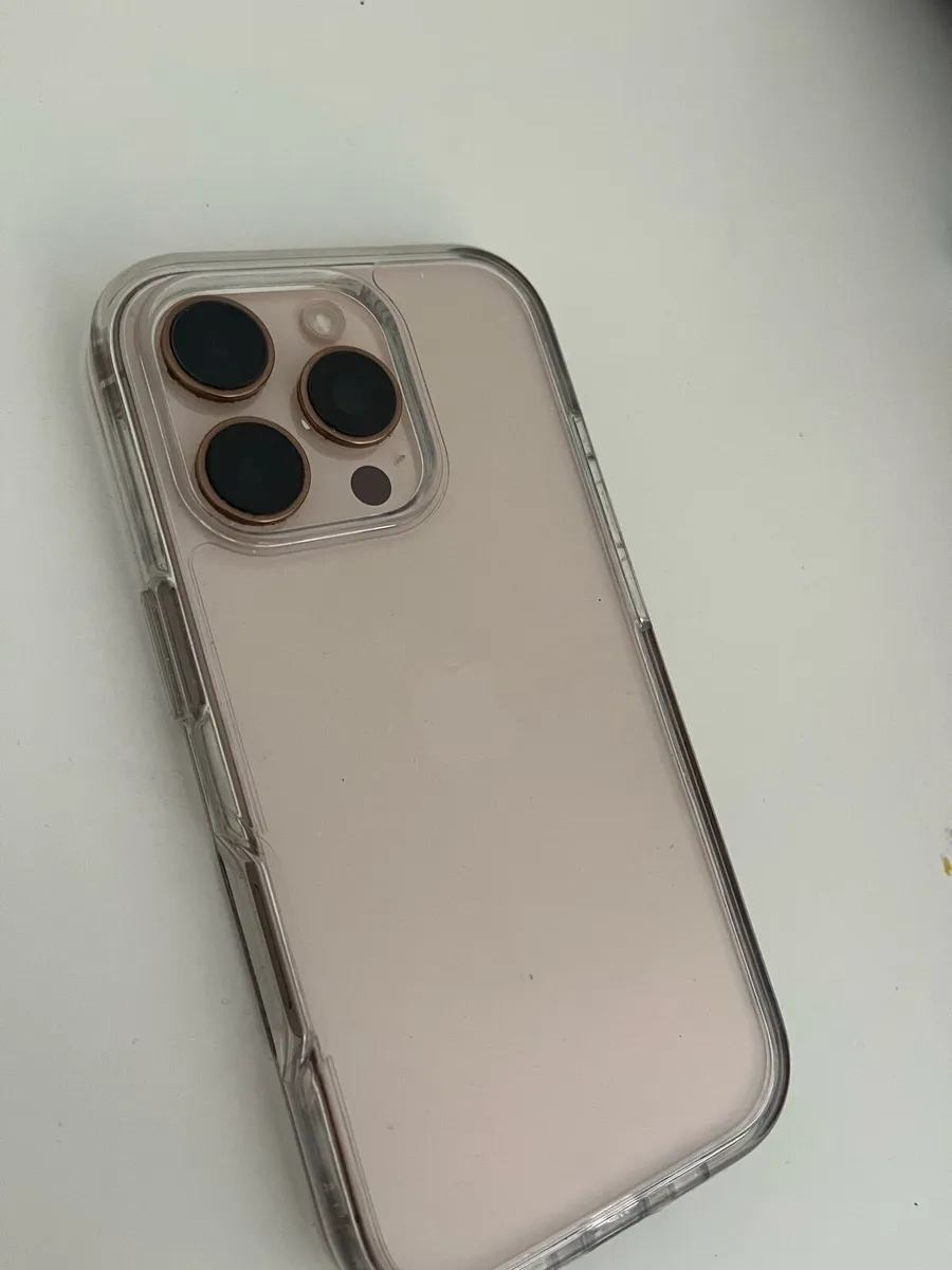 iPhone 16 Pro - Image 2