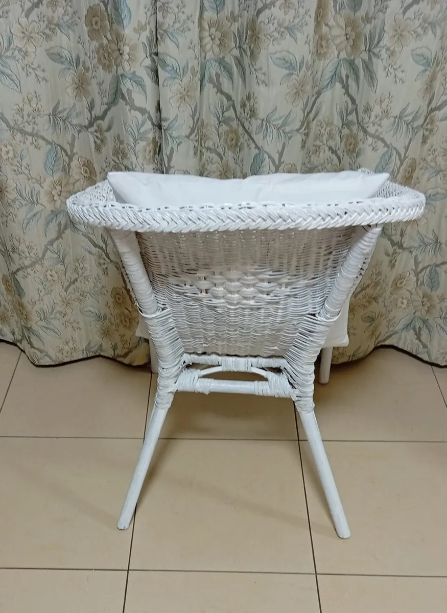 WICKER CHAIR - Image 4