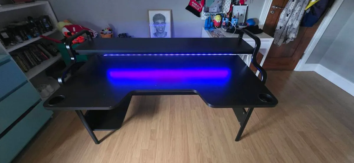 Gaming desk - Image 2