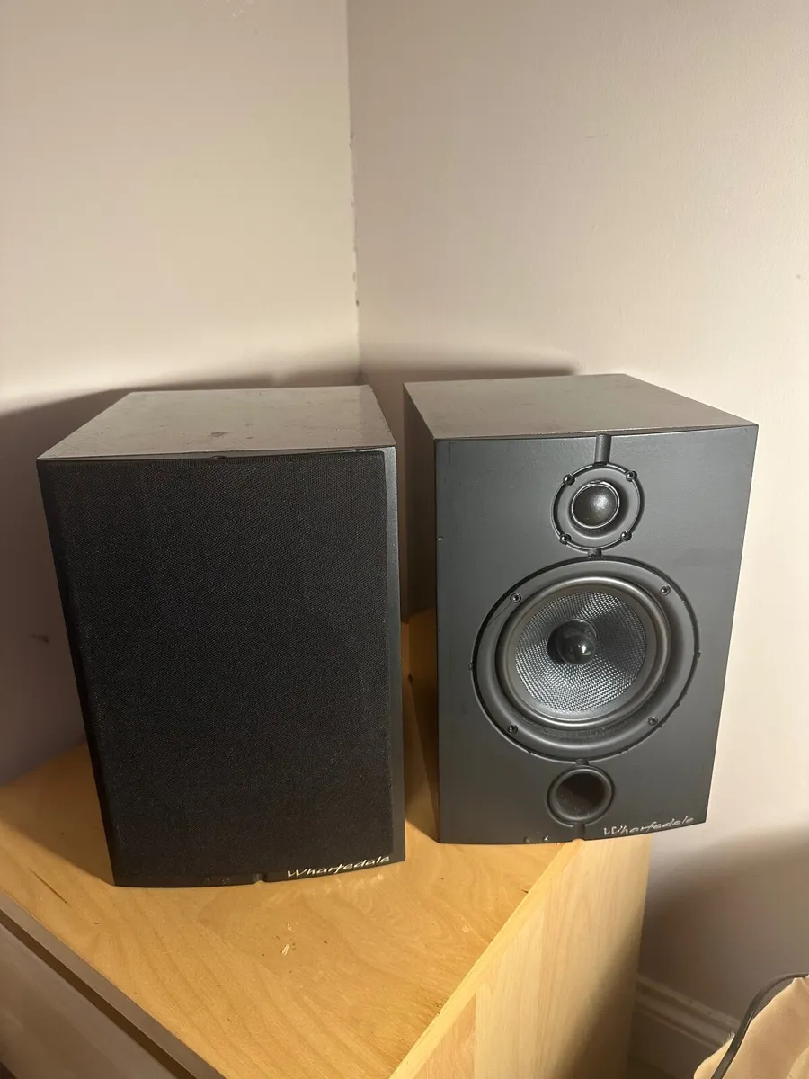 2 pairs Studio Speakers + Mixer + Cables - Image 2