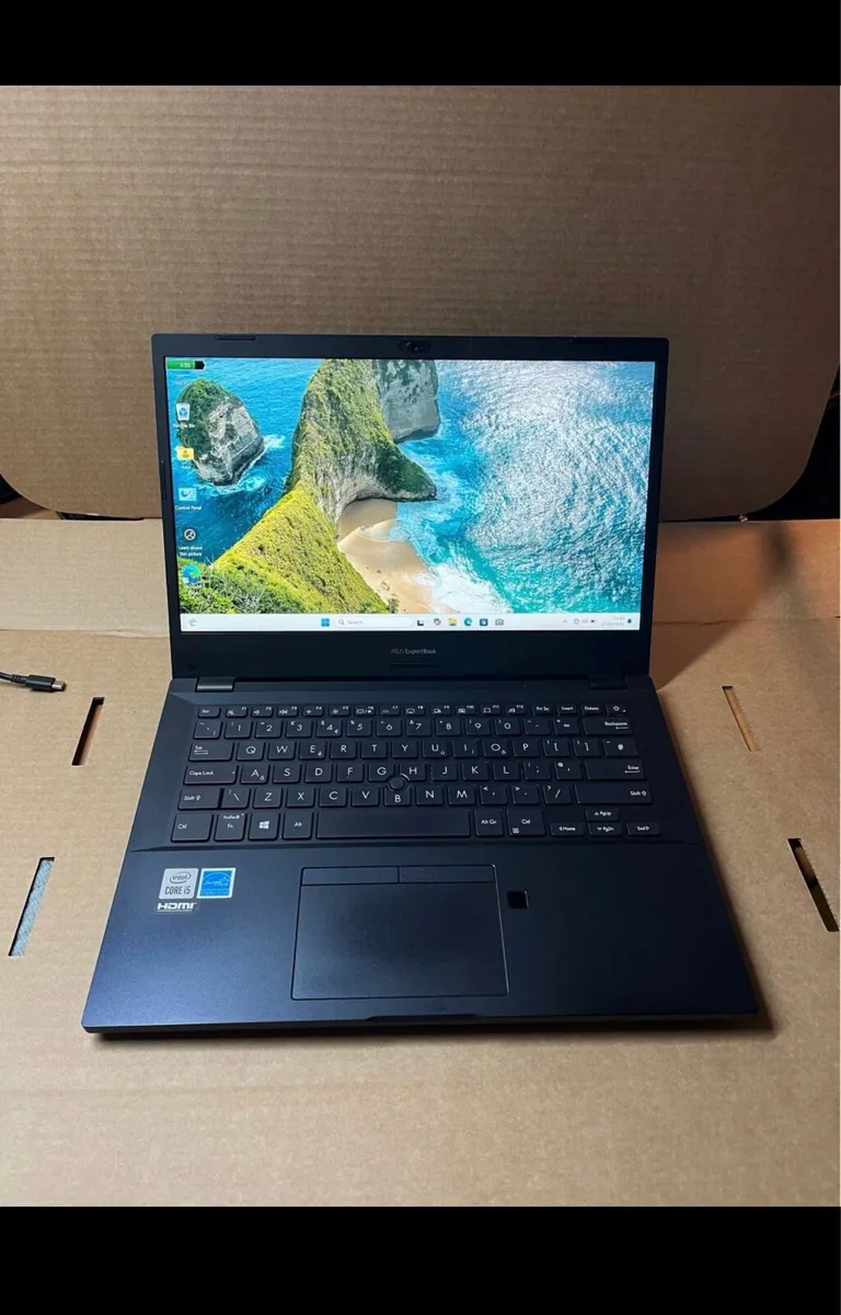 Asus laptop i5 pro 10gen windows 11 - Image 1