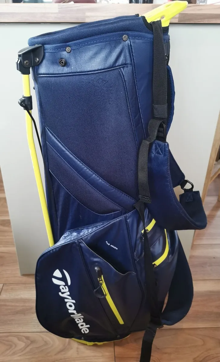 Taylormade Waterproof Stand Bag - Image 4