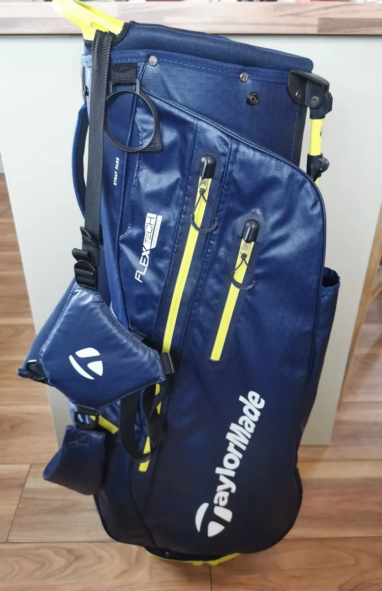 Taylormade Waterproof Stand Bag - Image 1