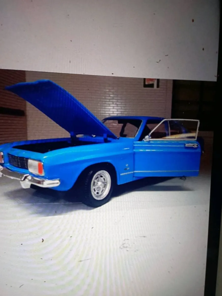 WELLY FORD CARPI MK1 1-24 1969 DERAILED DIE-CAST. - Image 3