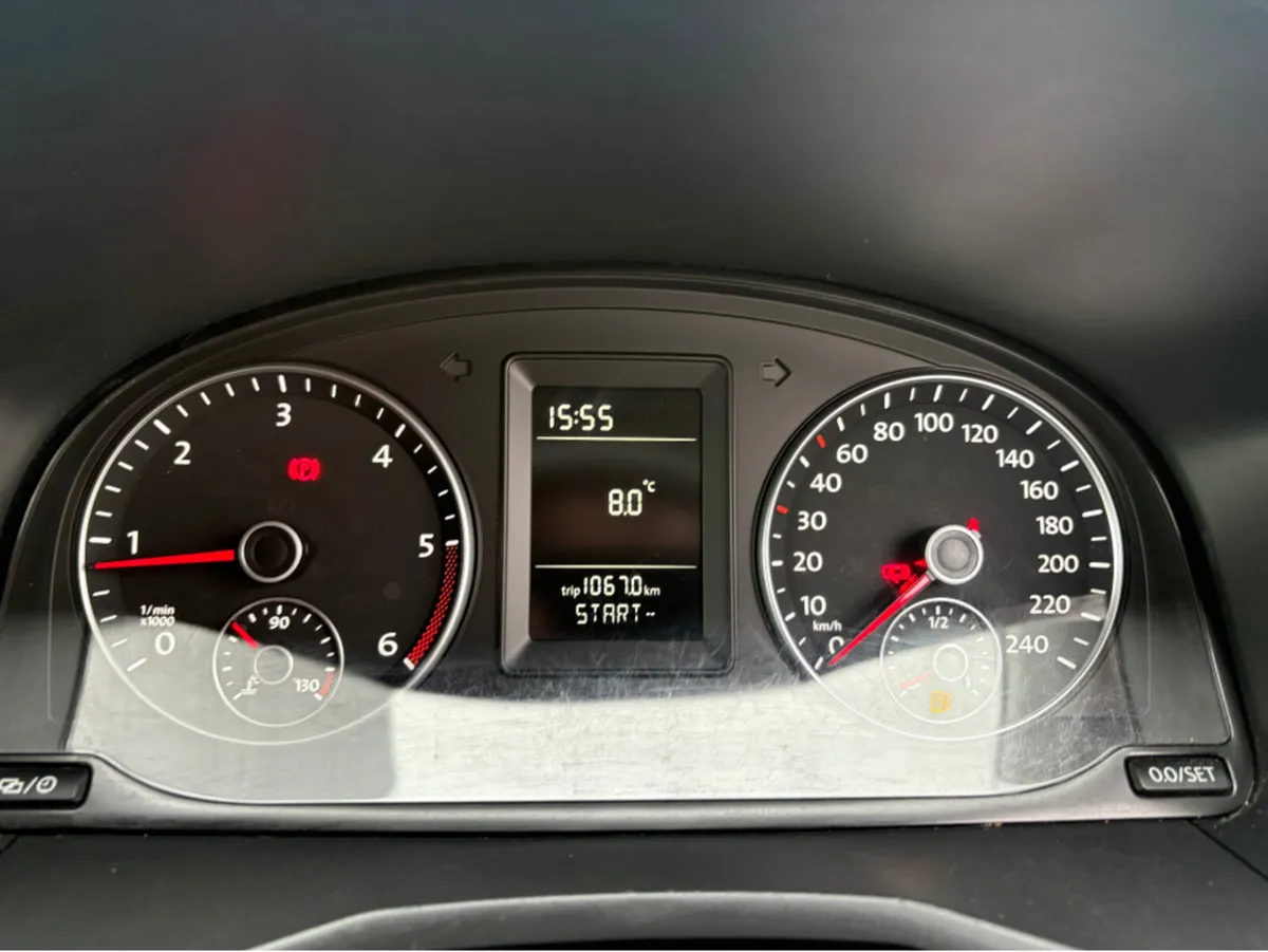 Volkswagen Caddy PV TDI 75HP MANUAL 5SPEED 5DR - Image 2