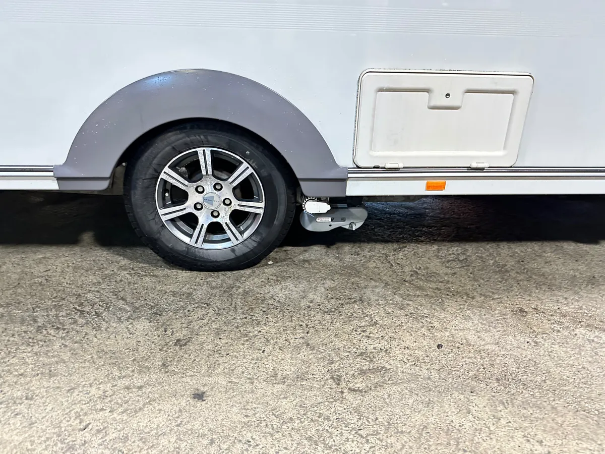 ✨LIGHTWEIGHT COACHMAN AMARA 2 BERTH 12FT LONG✨ - Image 3