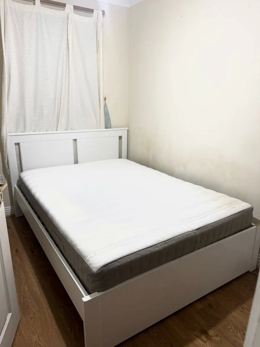 Brand new double bed for sale the mattress new