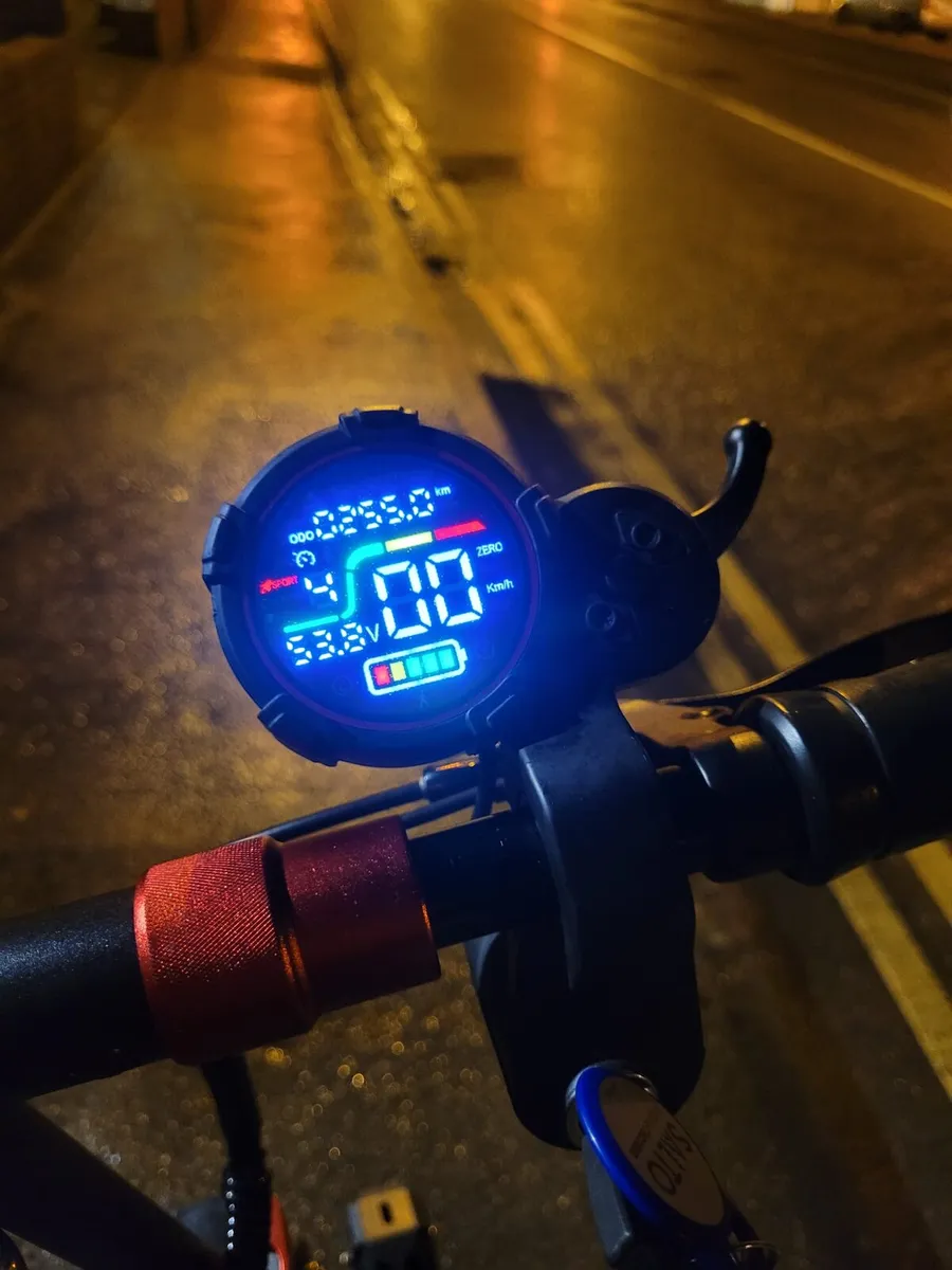 Electric scooter - Image 4