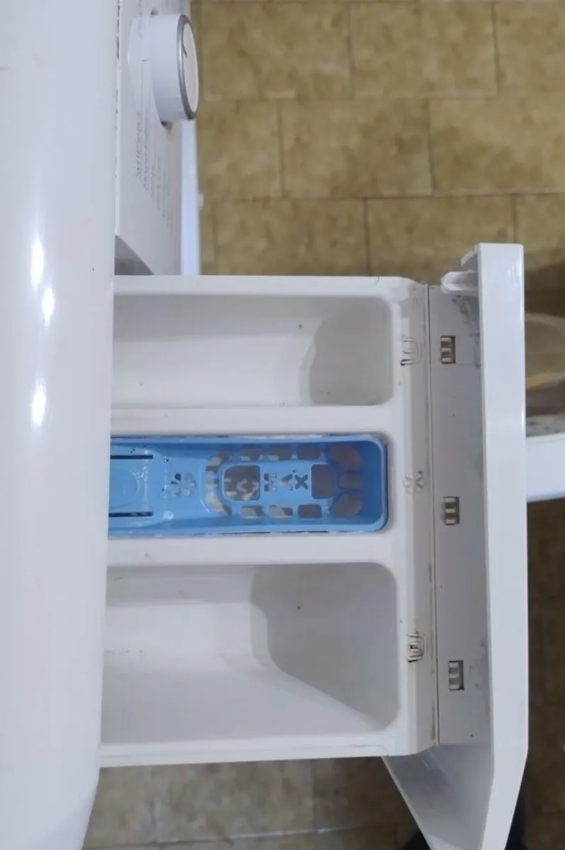 Faulty - Beko 8KG Washing Machine - Image 4