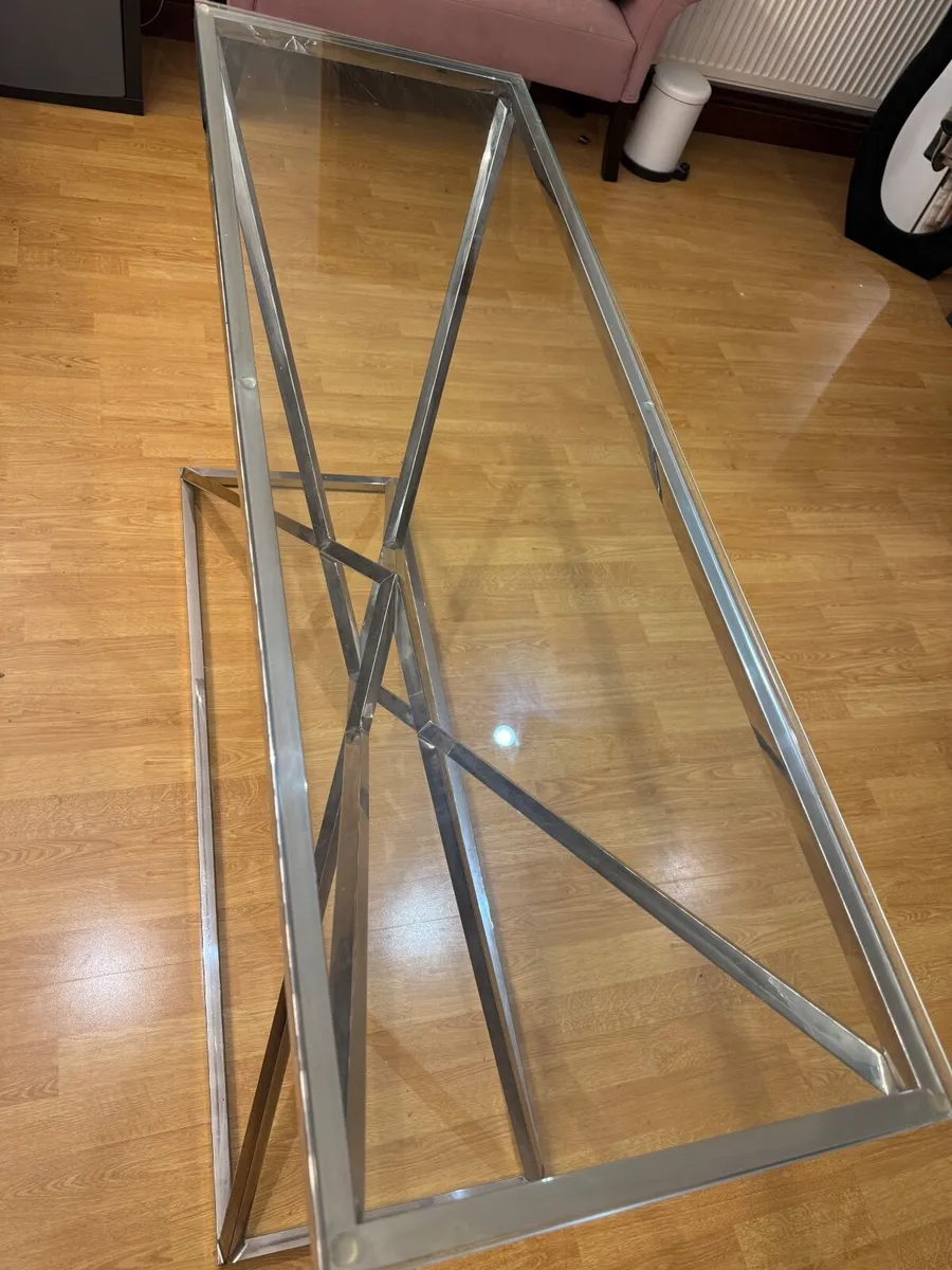 Glass top table - Image 2