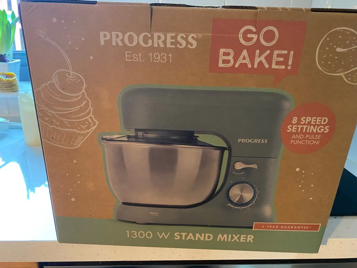 Cake stand/mixer