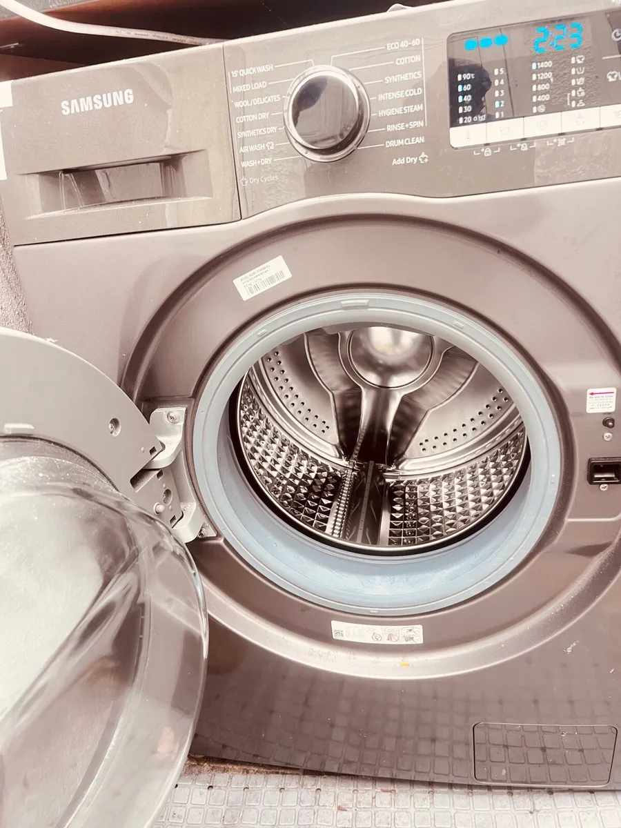 Samsung Washer Dryer under warranty - Image 3