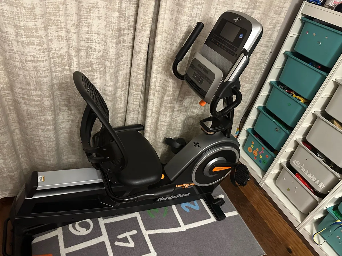 Nordic Track Commercial VR 21 Recumbent Bike - Image 4