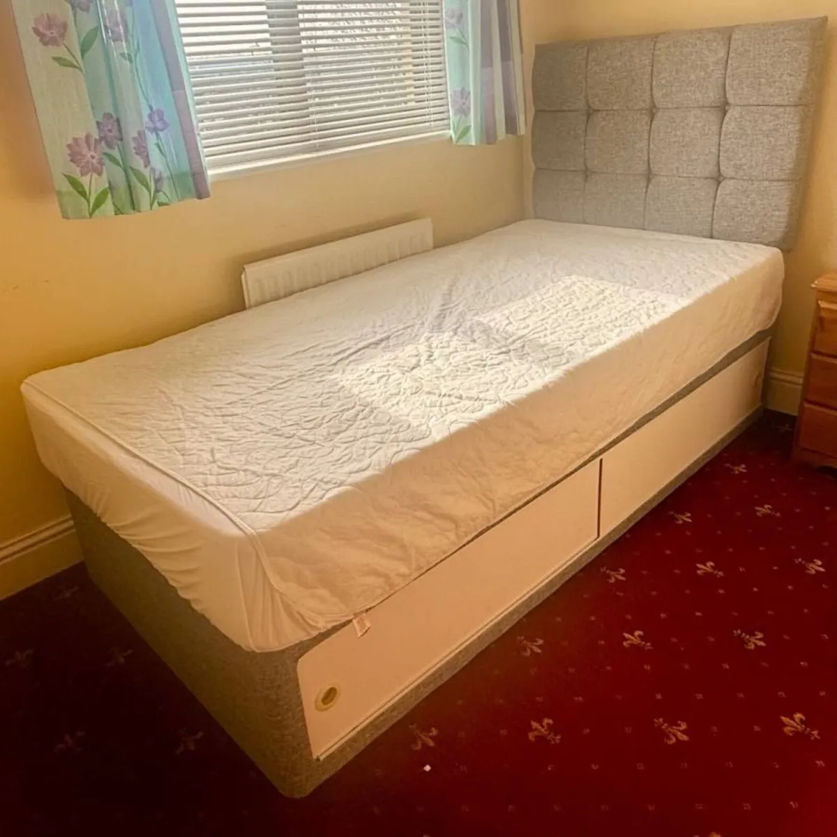 Single Bed Frame & Mattress – Like New